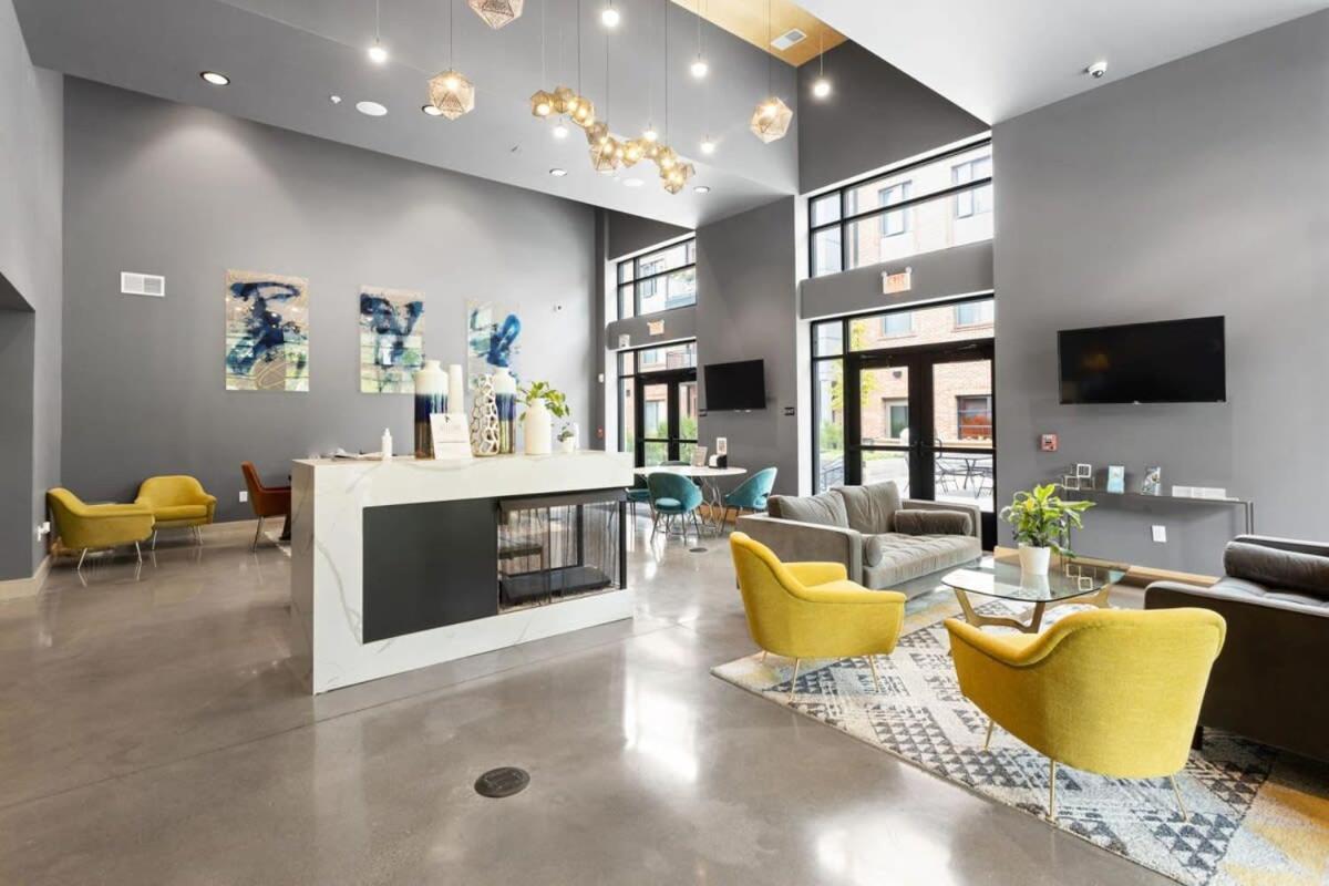 Cozysuites Modern Studio Steps From Broad Ripple Indianapolis Exterior photo